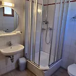 Adorf Hotel 3*